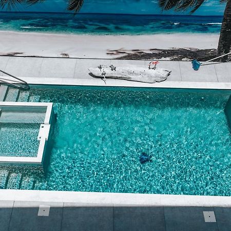 Gray Door Apartments - Adults Only Palm Beach Buitenkant foto