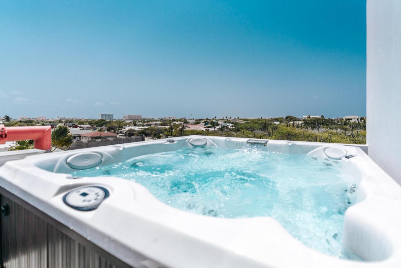 Gray Door Apartments - Adults Only Palm Beach Buitenkant foto