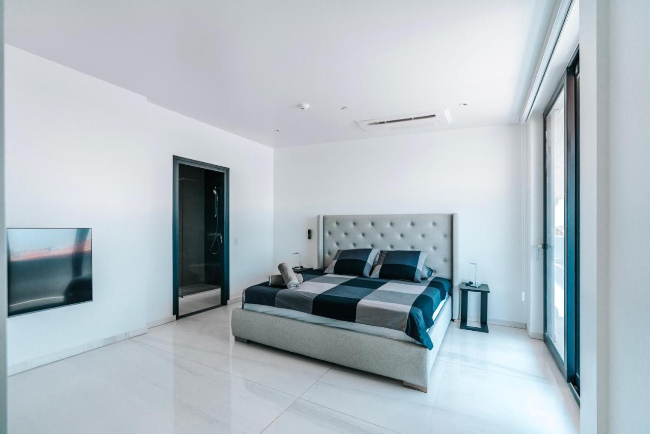 Gray Door Apartments - Adults Only Palm Beach Buitenkant foto